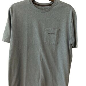 Patagonia Heathered Blue Men's Shirt with Front pocket, Small